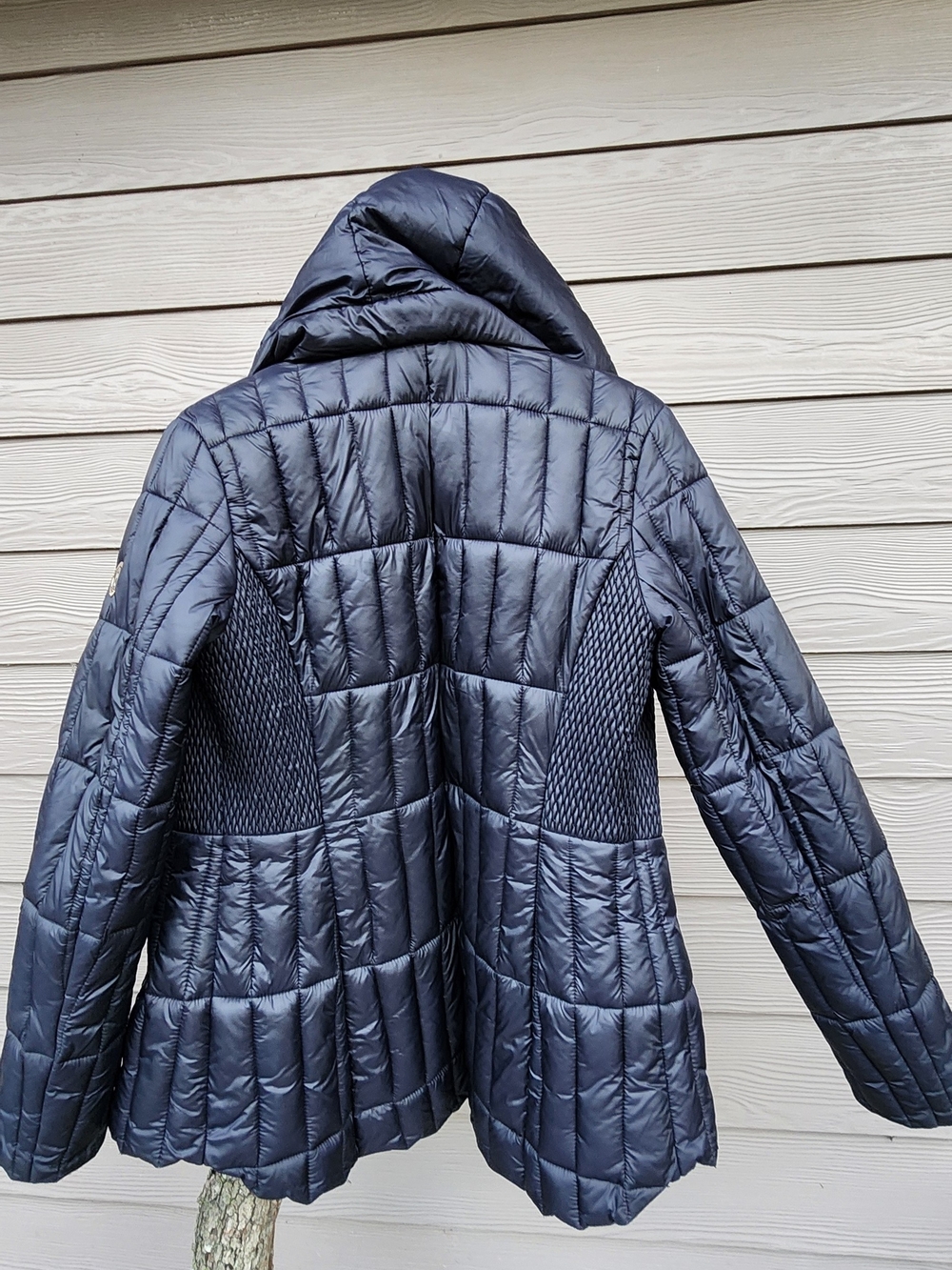 Bernardo Quilted Hooded Puffer Black Jacket - Picture 2 of 8
